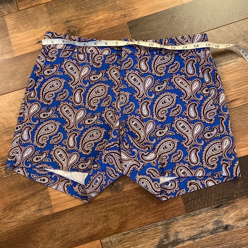 Women’s Banana Republic Paisley Shorts, Size 2 S, Back Pockets, Blue & Burgundy